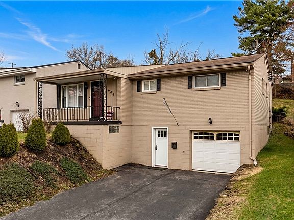 2nd image of 1649 Pembroke Dr