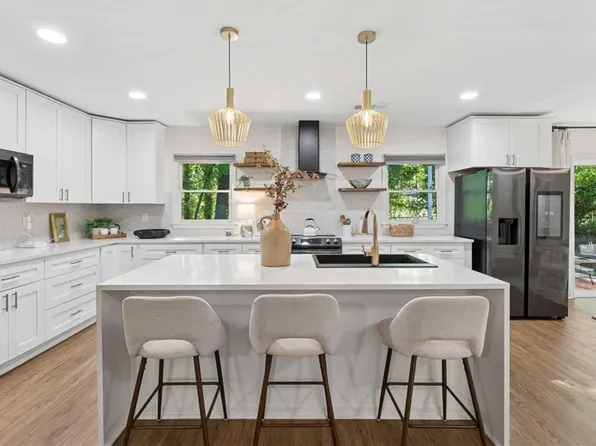 1558 Alverado Way, Decatur, GA 30032