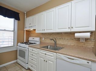 1 Vincent Road #6B, Bronxville, NY 10708