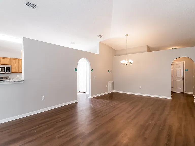 3610 Braeden Ct — Photo 6