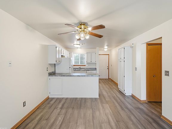 5th image of 30272 Wedgewood Cir