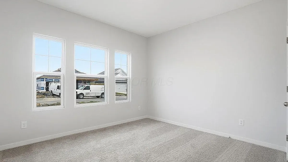 3 bed, 1748 sqft, $2,799 — Photo 2