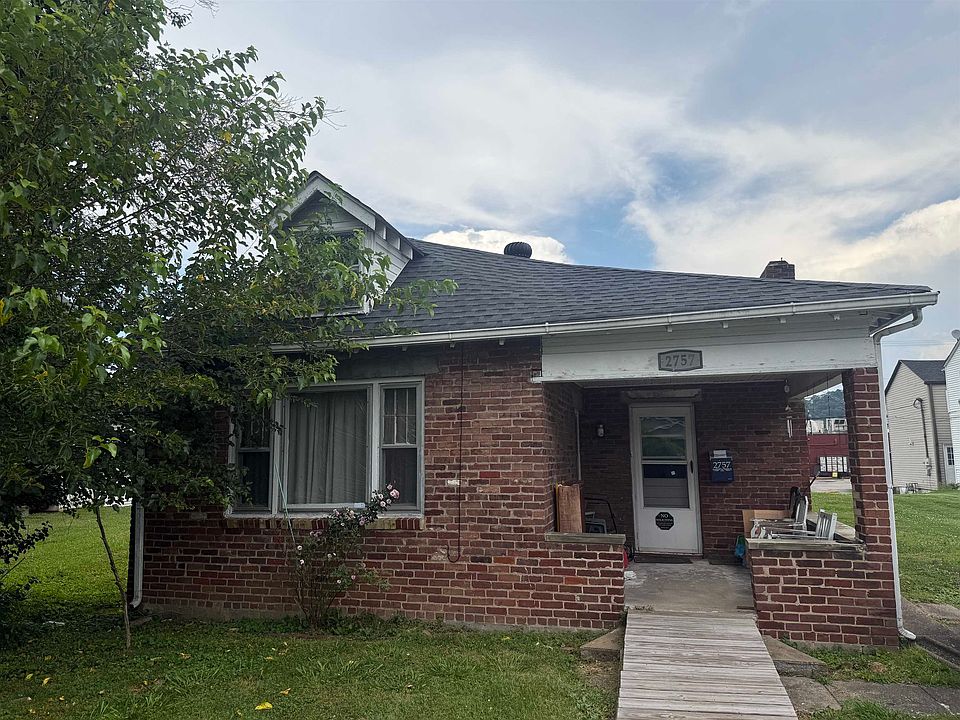 2nd image of 2757 Carter Ave
