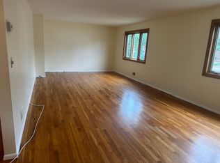 925 Edgegrove Ave, Staten Island, NY