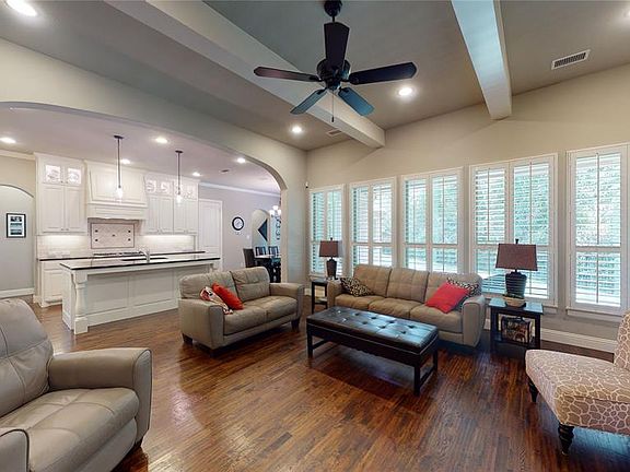 2nd image of 3609 Valencia Ct