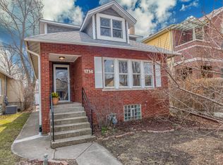 1714 Greenwood St, Evanston, IL 60201