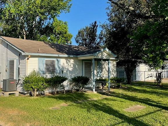 4th image of 4411 Avenue L