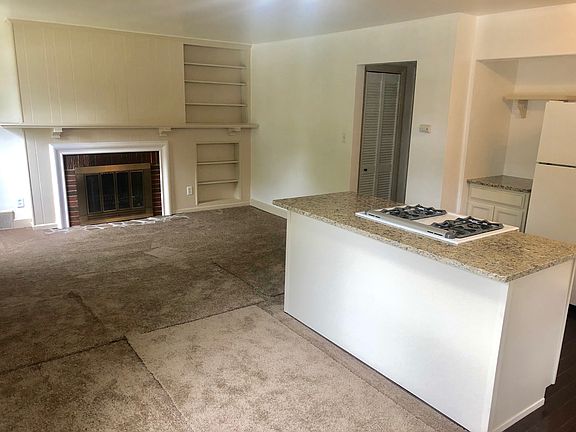 4th image of 6797 Shenandoah Ave