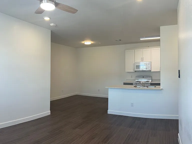 Ashley Crest — Photo 53
