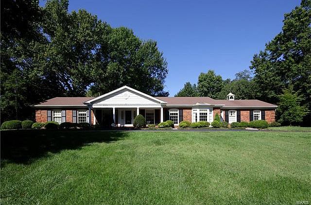 1st image of 11 Portland Dr
