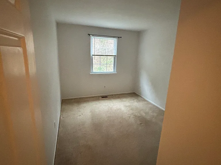 1568 S Coventry Ln — Photo 12