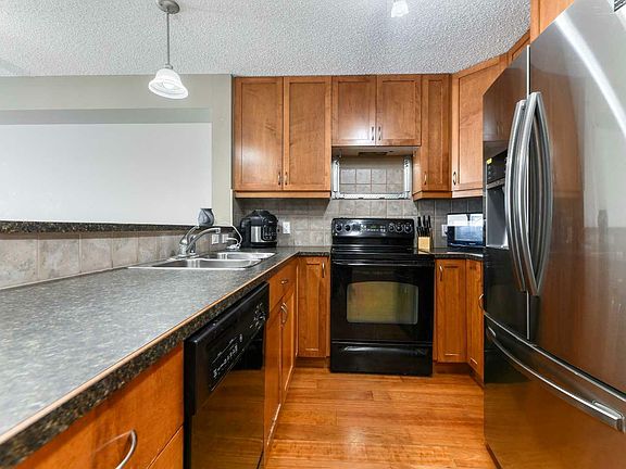 5th image of 107 Marina Dr #107