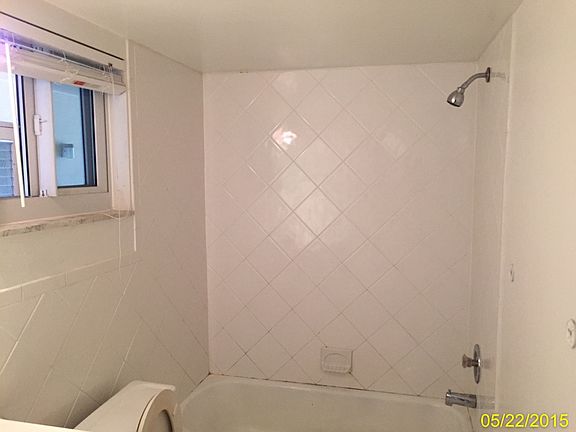 5th image of 981 Hillcrest Ct APT 311