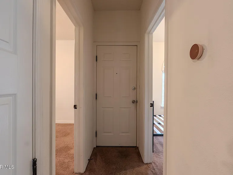 2232 Honour Point Pl — Photo 26