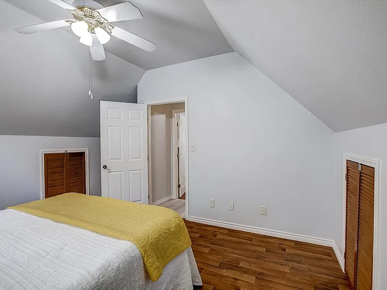 1603B Wilson St — Photo 28