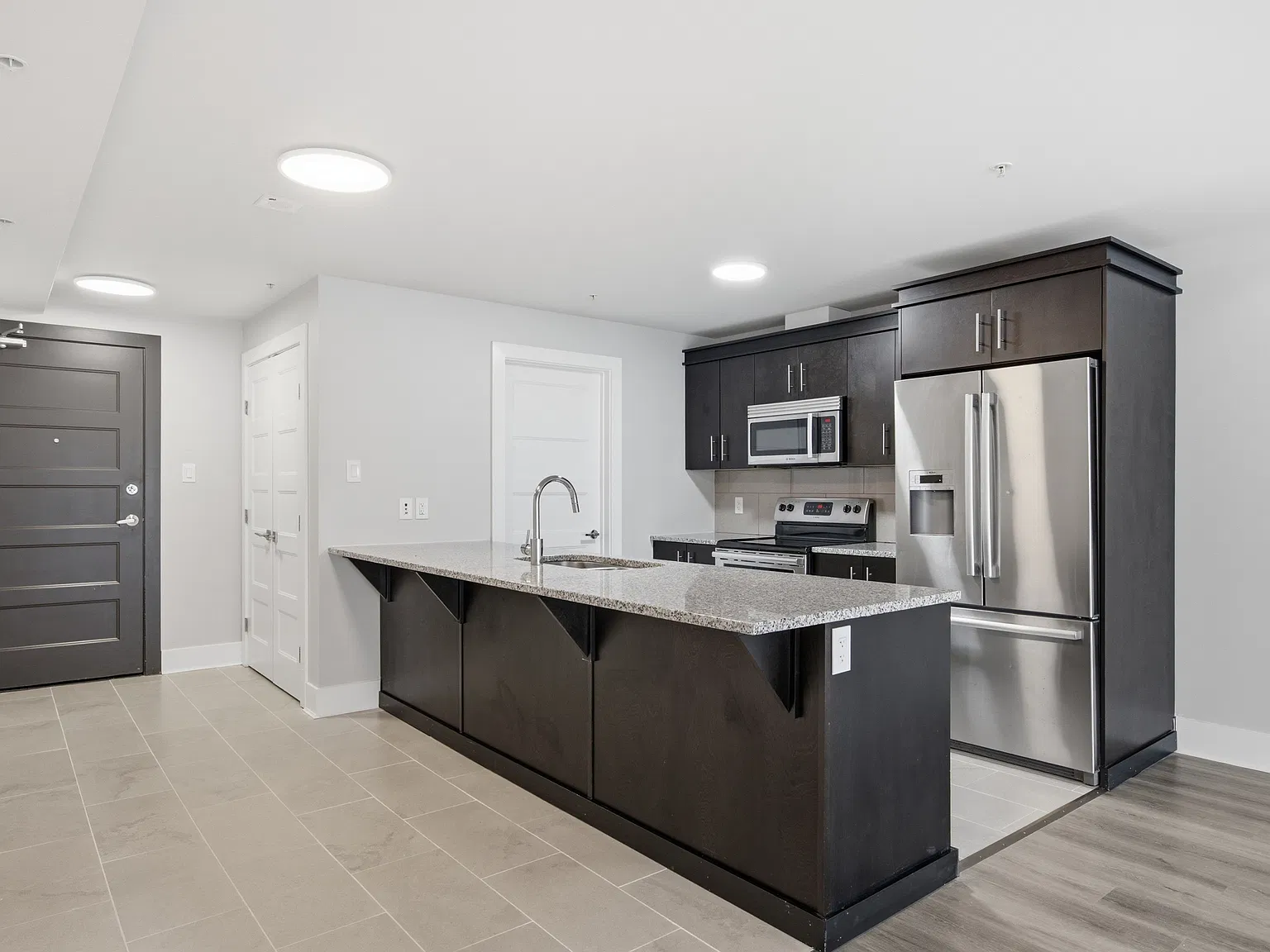 15 Kings Wharf Place Dartmouth — Photo 3