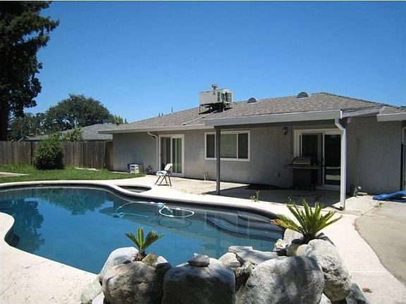 5th image of 606 Widgeon Ct