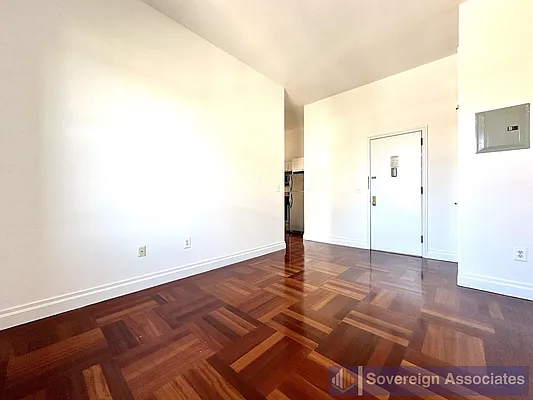 Rented by Sovereign Associates | media 3