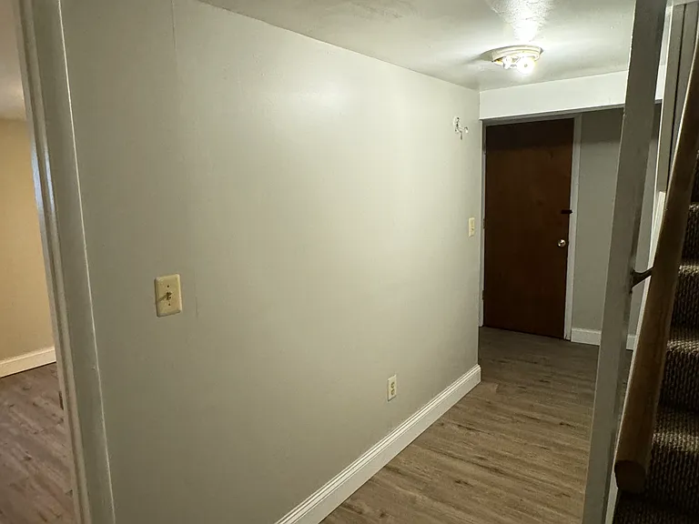 1051 Desoto Rd — Photo 14