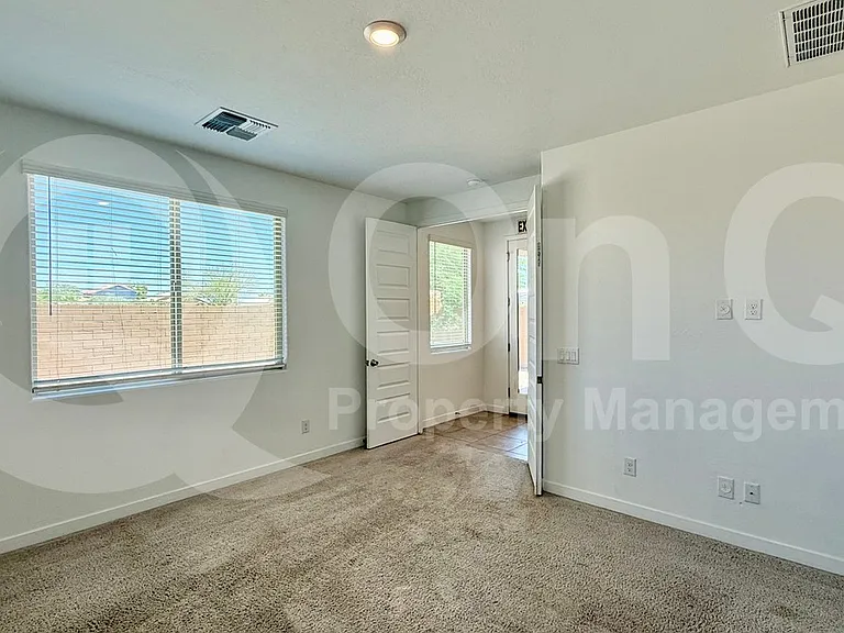 6342 W Raymond St — Photo 9