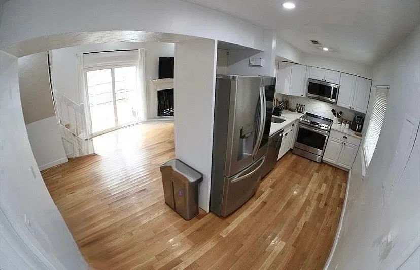 1 bed, 600 sqft, $2,000 — Photo 2