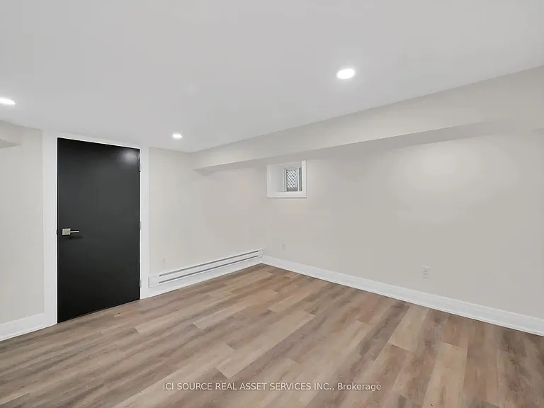132 Holton Ave S #1 — Photo 3