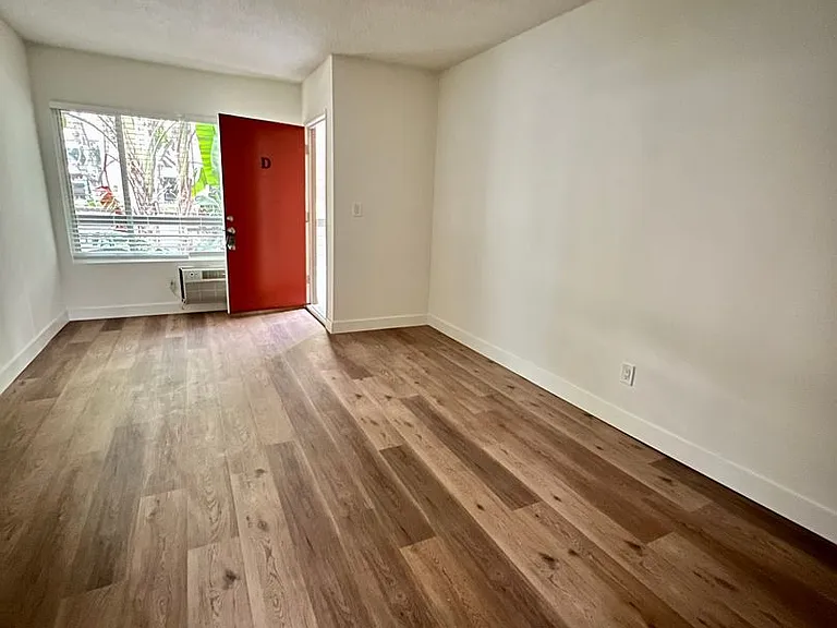 BM Cordova (#253) — Photo 20