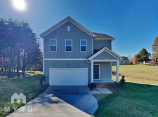 225 Lippard Springs Cir, Statesville, NC 28677