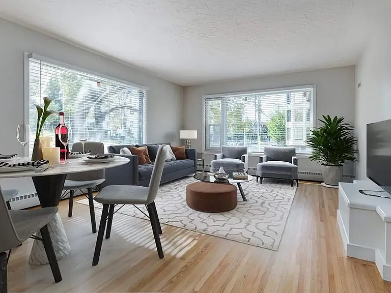 2416 14th St SW — Photo 2