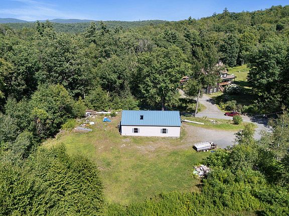 2nd image of 752 Butternut Road
