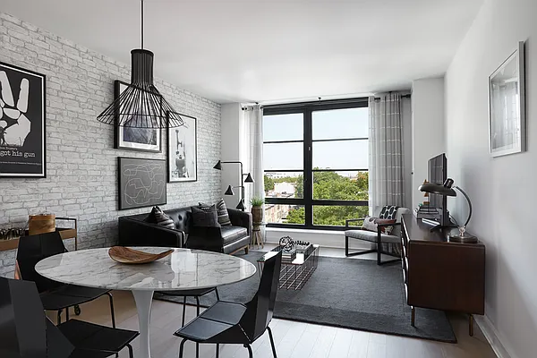 Rented by Aura Management | media 18