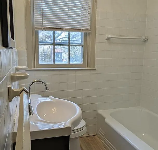 2824 Midvale Ave #M-2824B — Photo 11