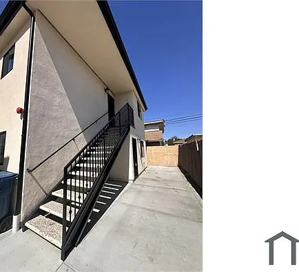 3 bed, 1000 sqft, $3,150 — Photo 4