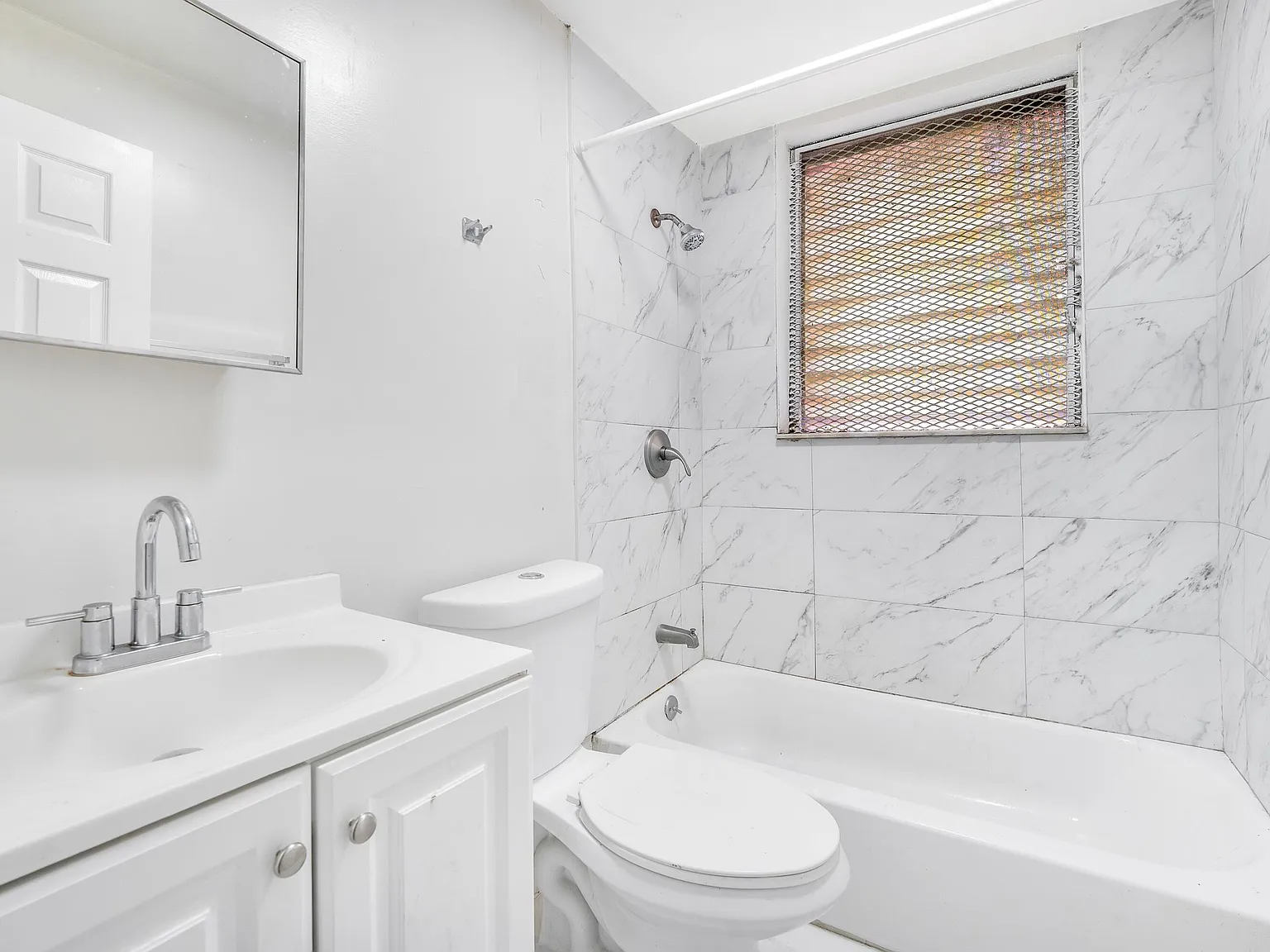 1 bed, 1.0 bath, 500 sqft, $1,600 — Photo 2