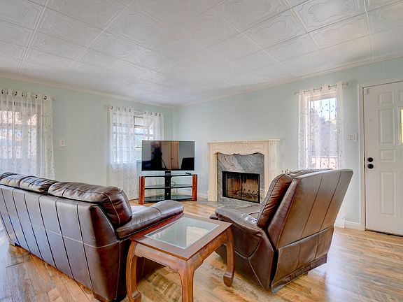 3rd image of 6019 McKinney Dr NE