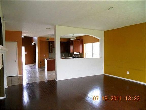 3rd image of 9610 Blue Bonnet Dr