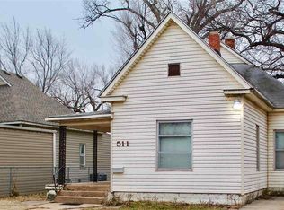 511 E 5th Ave, Hutchinson, KS 67501