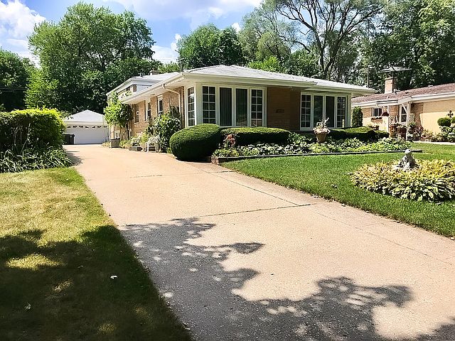 1st image of 9228 Kolmar Ave