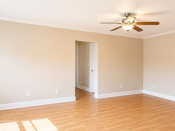 5th image of 8 Howard Ave Unit 2A