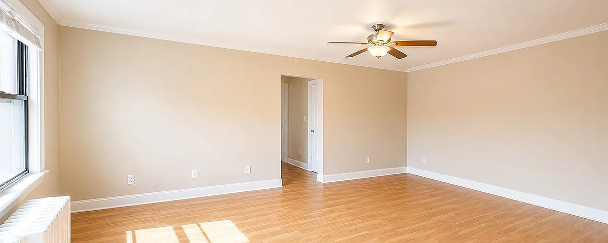 Building Photo - 8 Howard Ave #2A
