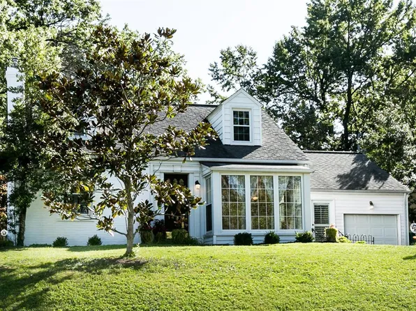 1404 S Rock Hill Rd, Saint Louis, MO 63119