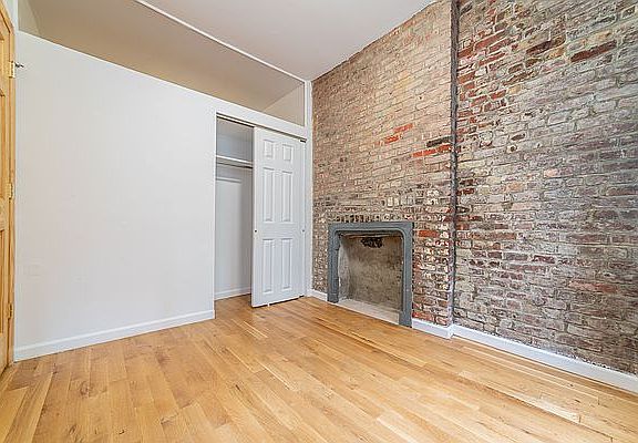 4th image of 529 E 13th St APT 2a