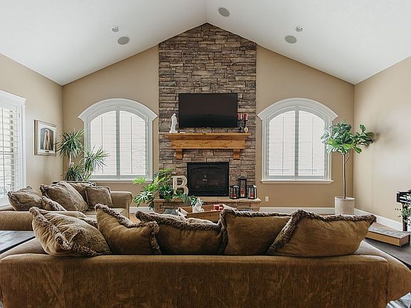 4th image of 137 Dry Canyon Dr #37