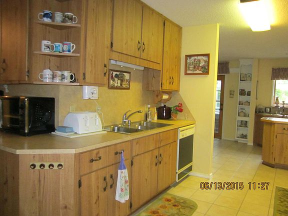 4th image of 1429 Stoneshire Dr