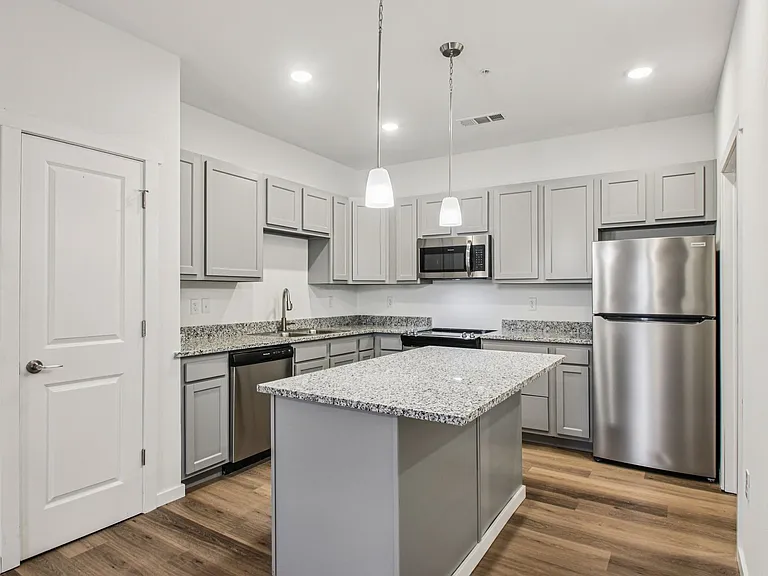Portland Place Apartments — Photo 52