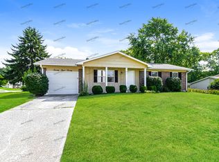 2920 Mallard Dr, Saint Charles, MO 63301