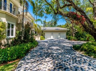 5877 SW 94th St, Pinecrest, FL 33156