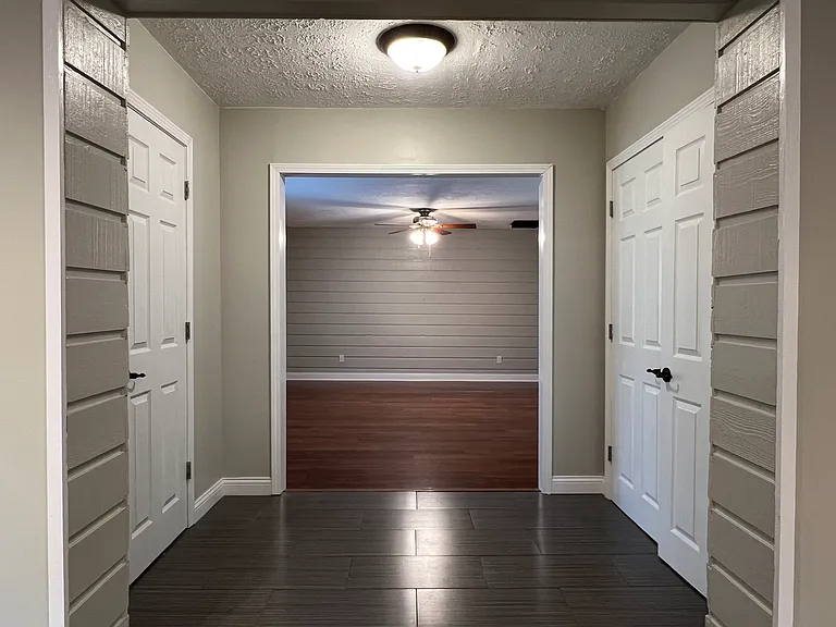 331 Madison Dr — Photo 11