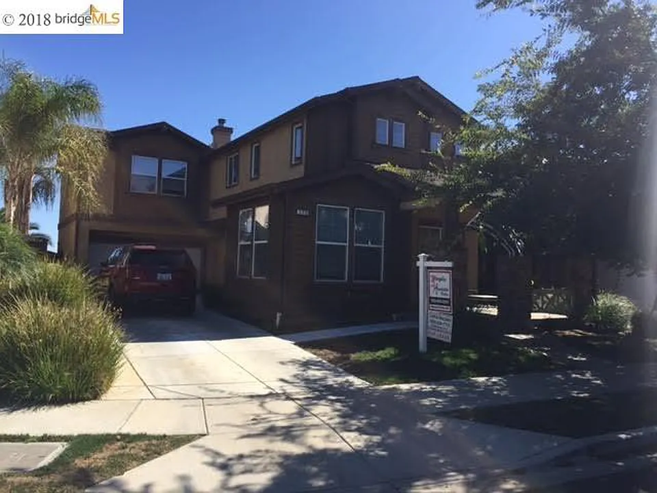 773 Crocket Ct photo 1