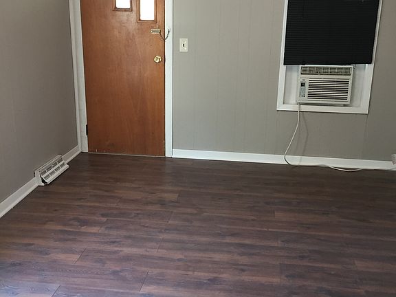4th image of 621 Leon Ave